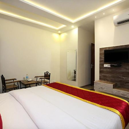 Zirakpur Oyo 9159 Hotel Royal Woodslark מראה חיצוני תמונה