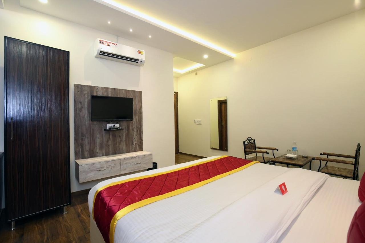 Zirakpur Oyo 9159 Hotel Royal Woodslark מראה חיצוני תמונה