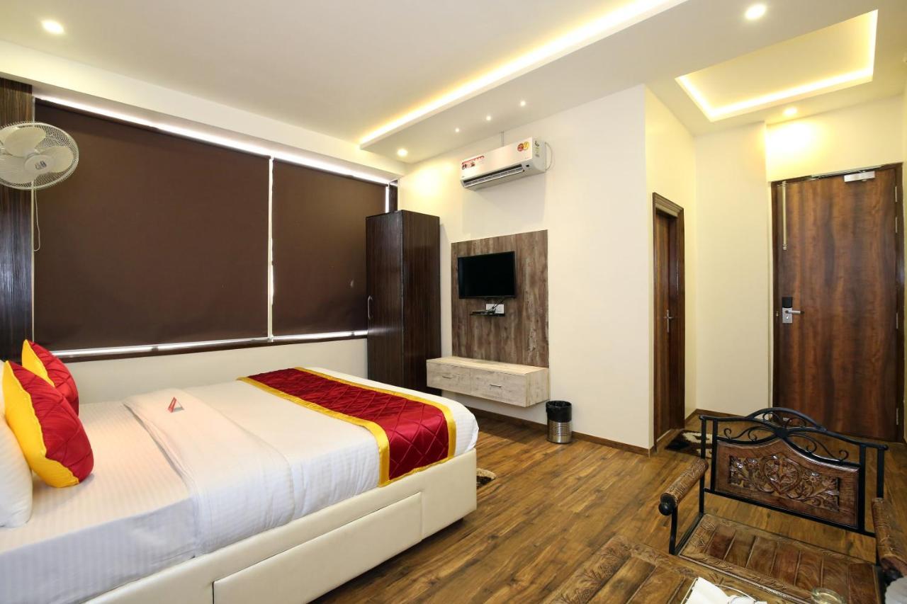 Zirakpur Oyo 9159 Hotel Royal Woodslark מראה חיצוני תמונה